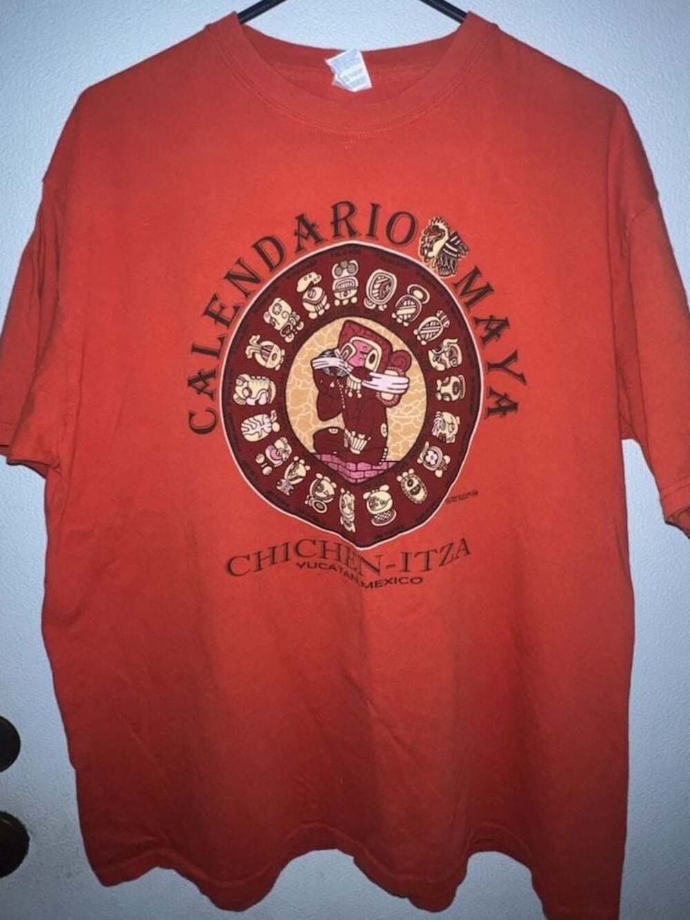 Vintage Calendario Maya Chichen Itza Yucatan Mexico Graphic T-Shirt